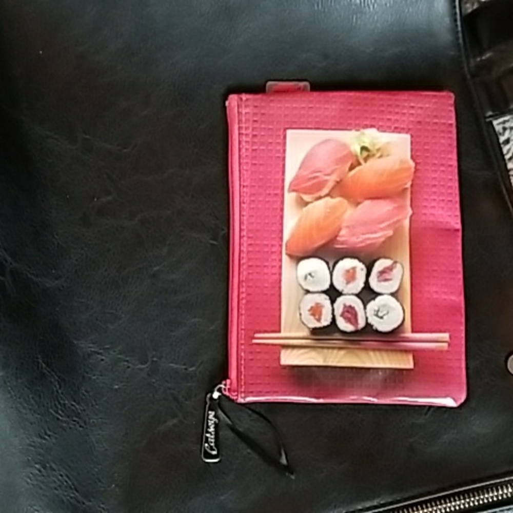 Cosmetic bag